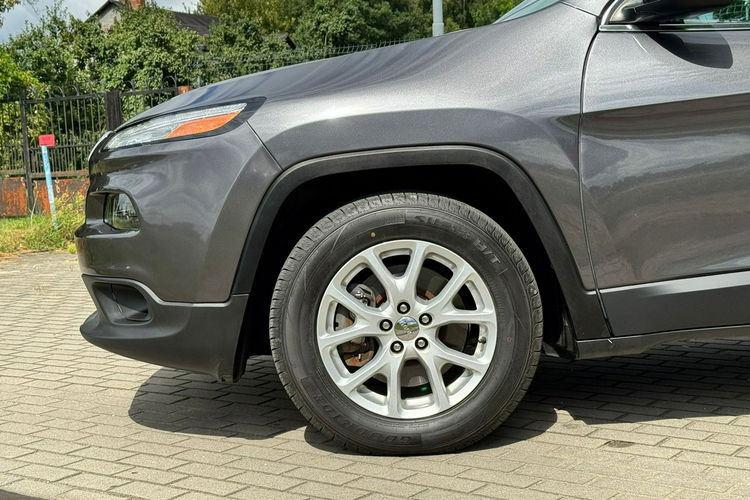 Jeep Cherokee 3.2B 272KM 4x4 9 biegowy ZF zdjęcie 18