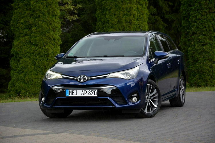 Toyota Avensis 1.8 VVT-i(147KM) Xenon Ledy Navi Kamera Grzane Fotele z Niemiec zdjęcie 8