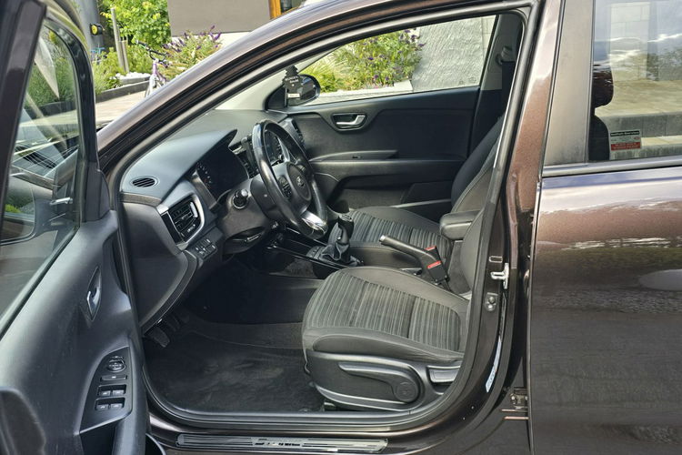 Kia Stonic 1.4 MPI 100KM / Bezwypadkowa / Serwisowana / Zadbana zdjęcie 7