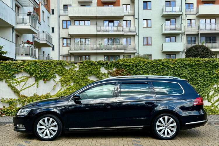 Volkswagen Passat Exclusive 2.0 TDI 177 KM 4Motion zdjęcie 2