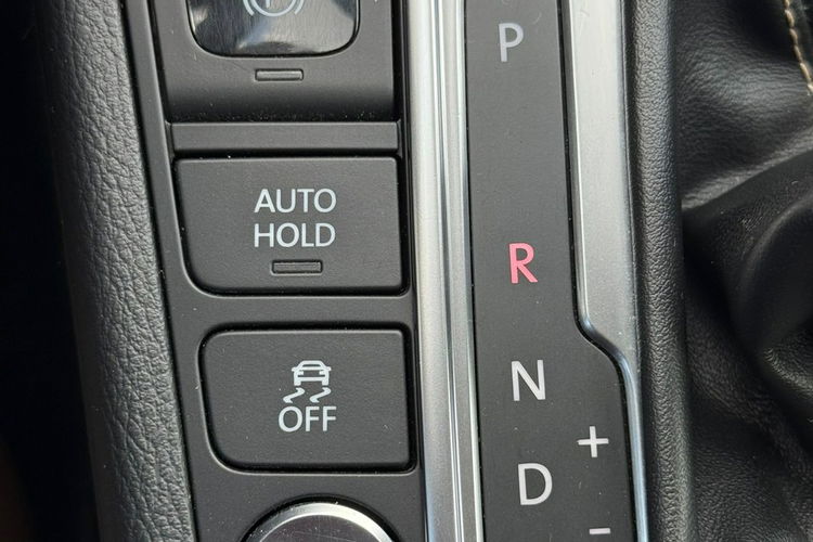 Volkswagen Passat Exclusive 2.0 TDI 177 KM 4Motion zdjęcie 32