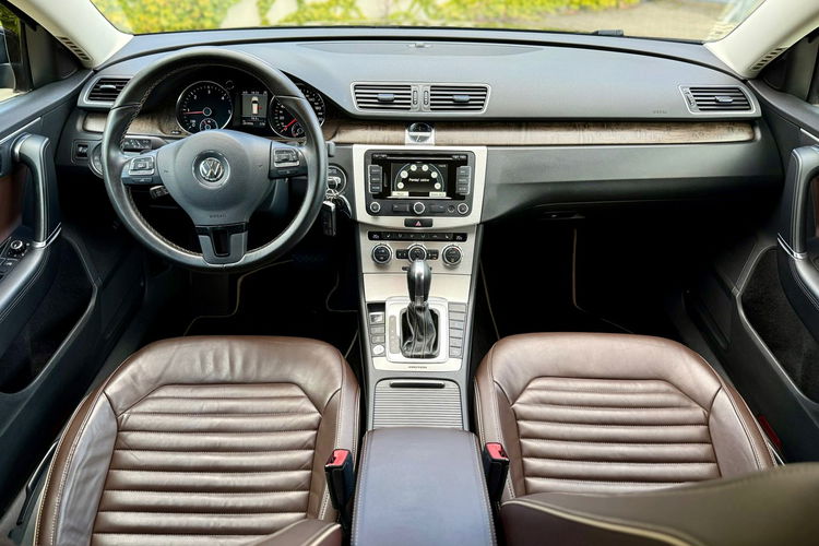 Volkswagen Passat Exclusive 2.0 TDI 177 KM 4Motion zdjęcie 6