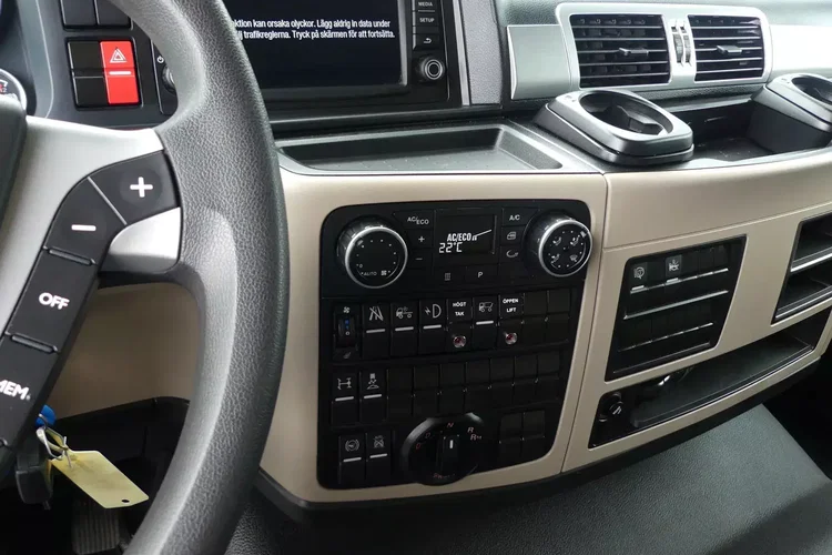 MAN TGM 12.250 / EURO 6 / KONTENER + WINDA / PRZEBIEG 90 tys km / zdjęcie 30