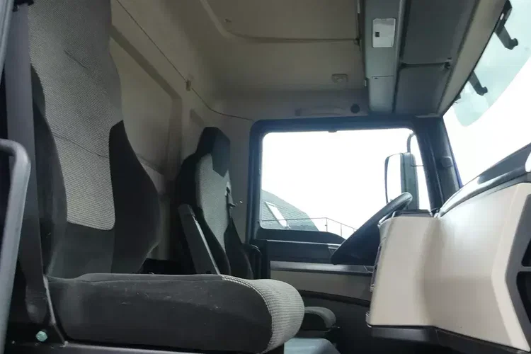 MAN TGM 12.250 / EURO 6 / KONTENER + WINDA / PRZEBIEG 90 tys km / zdjęcie 32