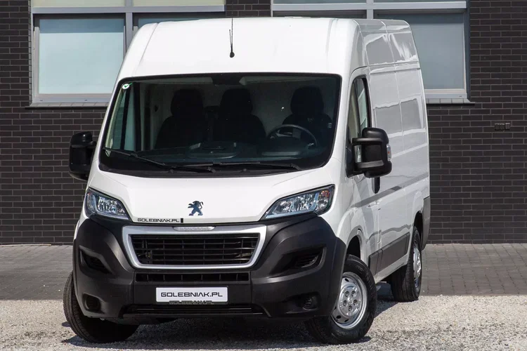 Peugeot Boxer L2H2 ŚREDNI 2.2 BlueHDI PREMIUM zdjęcie 2