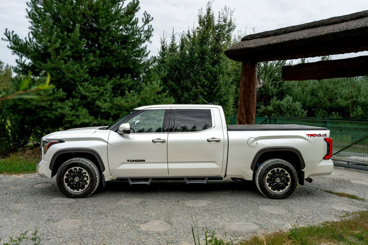 Toyota Tundra II Crewmax Platinum / TRD / 3.5 V6 389KM / 4x4 / Bezwypadkowy / 2023 zdjęcie 11