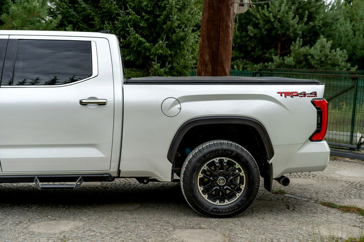 Toyota Tundra II Crewmax Platinum / TRD / 3.5 V6 389KM / 4x4 / Bezwypadkowy / 2023 zdjęcie 13
