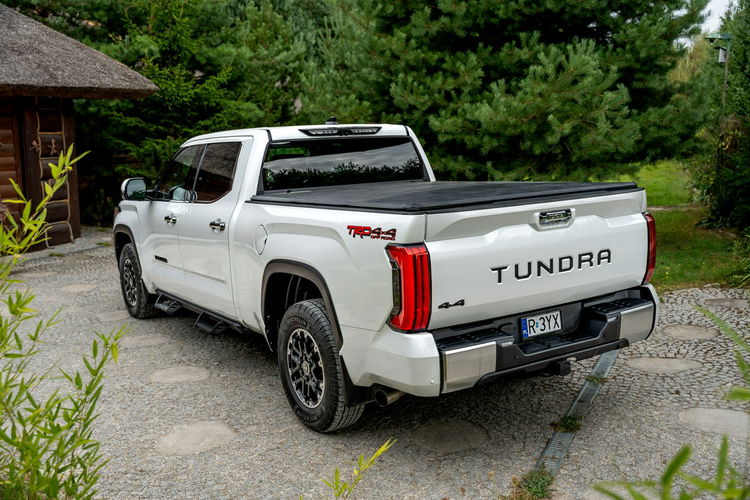 Toyota Tundra II Crewmax Platinum / TRD / 3.5 V6 389KM / 4x4 / Bezwypadkowy / 2023 zdjęcie 2
