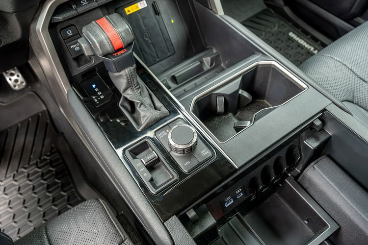 Toyota Tundra II Crewmax Platinum / TRD / 3.5 V6 389KM / 4x4 / Bezwypadkowy / 2023 zdjęcie 36