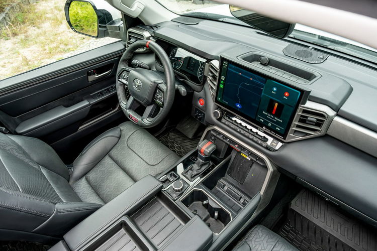 Toyota Tundra II Crewmax Platinum / TRD / 3.5 V6 389KM / 4x4 / Bezwypadkowy / 2023 zdjęcie 45