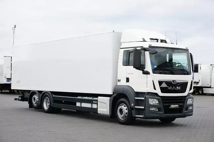 MAN TGS / 26.360 / EURO 6 / KONTENER + WINDA / 23 PALETY / DŁ. 9.3 M zdjęcie 1