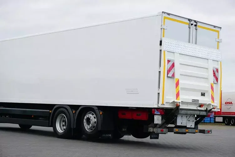 MAN TGS / 26.360 / EURO 6 / KONTENER + WINDA / 23 PALETY / DŁ. 9.3 M zdjęcie 28