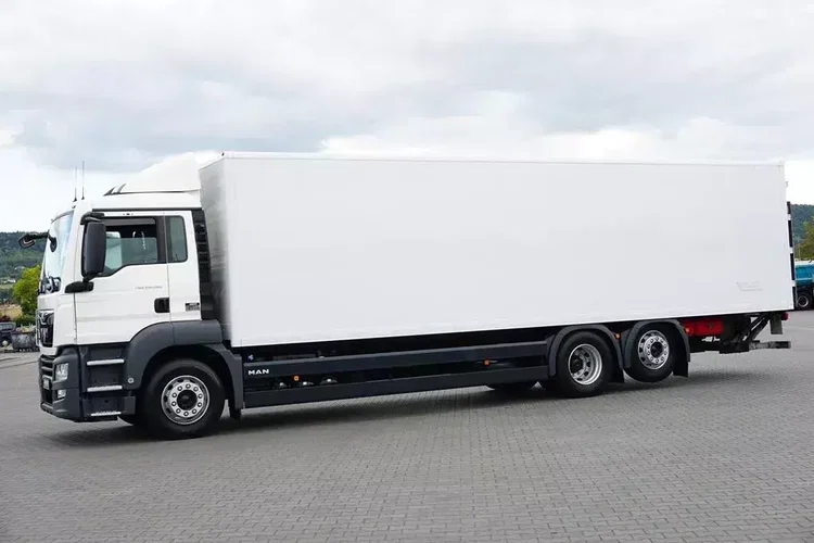 MAN TGS / 26.360 / EURO 6 / KONTENER + WINDA / 23 PALETY / DŁ. 9.3 M zdjęcie 3