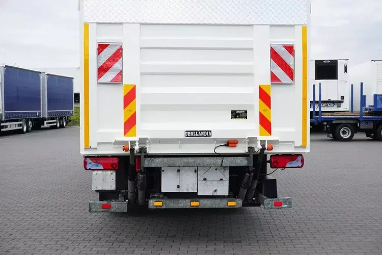 MAN TGS / 26.360 / EURO 6 / KONTENER + WINDA / 23 PALETY / DŁ. 9.3 M zdjęcie 31