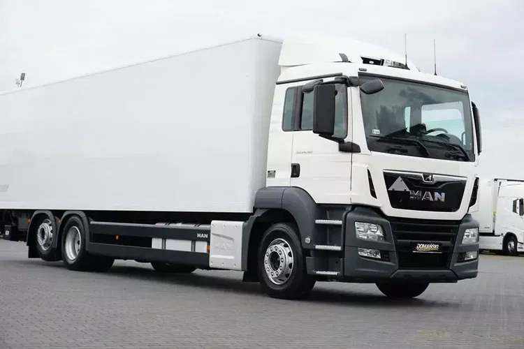 MAN TGS / 26.360 / EURO 6 / KONTENER + WINDA / 23 PALETY / DŁ. 9.3 M zdjęcie 39