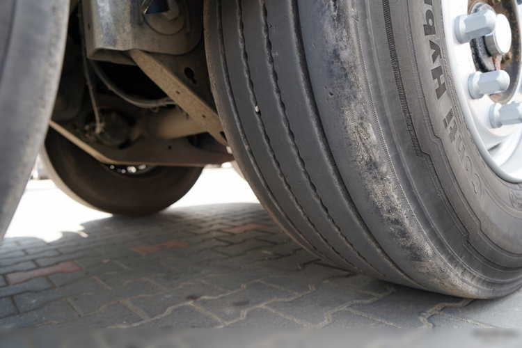 Trouillet / FIRANKA / STANDARD / MOCNA PODŁOGA SZYNA-DESKA / OŚ PODNOSZONA / SAF / SPROWADZONA zdjęcie 23