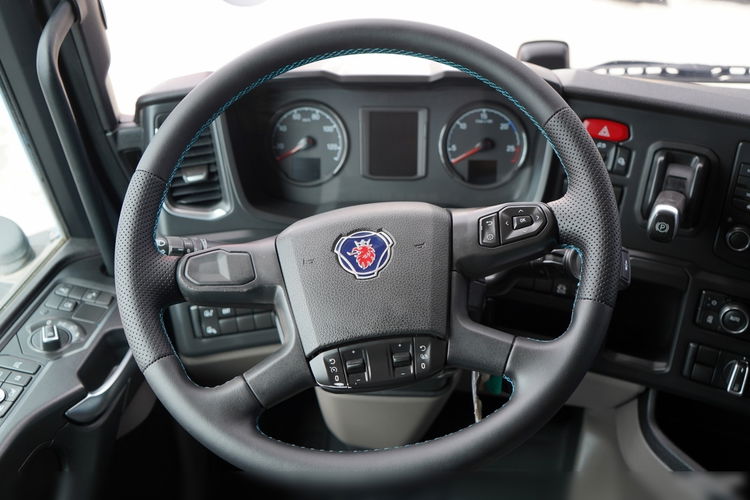 Scania R 450 / HYDRAULIKA / RETARDER / KLIMATYZACJA POSTOJOWA / ALUFELGI / 2021 ROK / PO KONTRAKCIE SERWISOWYM zdjęcie 27