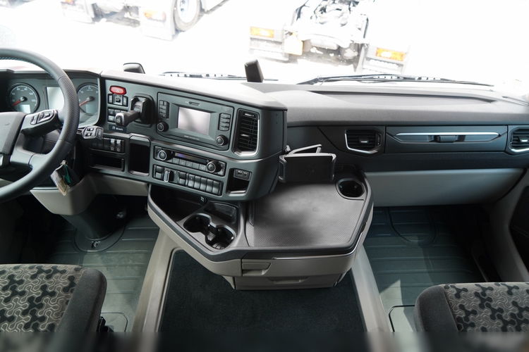 Scania R 450 / HYDRAULIKA / RETARDER / KLIMATYZACJA POSTOJOWA / ALUFELGI / 2021 ROK / PO KONTRAKCIE SERWISOWYM zdjęcie 30