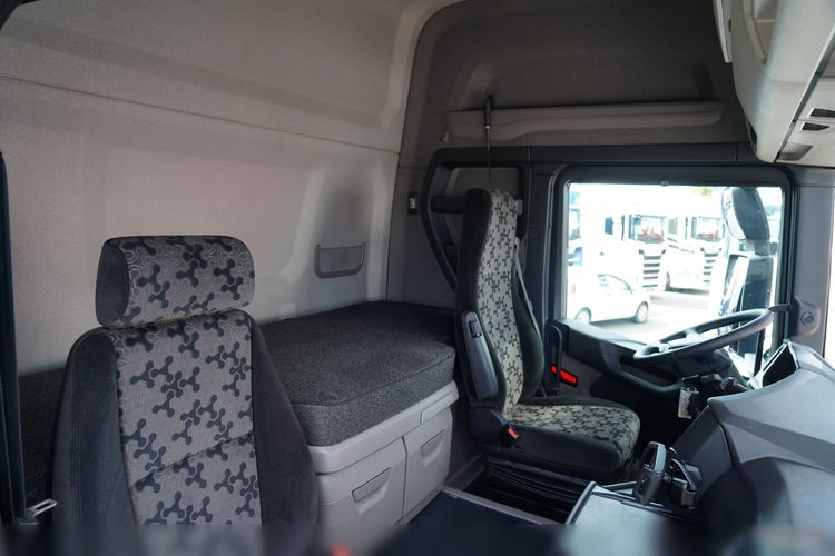 Scania R 450 / HYDRAULIKA / RETARDER / KLIMATYZACJA POSTOJOWA / ALUFELGI / 2021 ROK / PO KONTRAKCIE SERWISOWYM zdjęcie 34