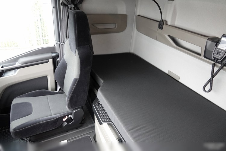 MAN TGX 18.470 / GX / NOWY TACHOGRAF / PO KONTRAKCIE SERWISOWYM zdjęcie 18