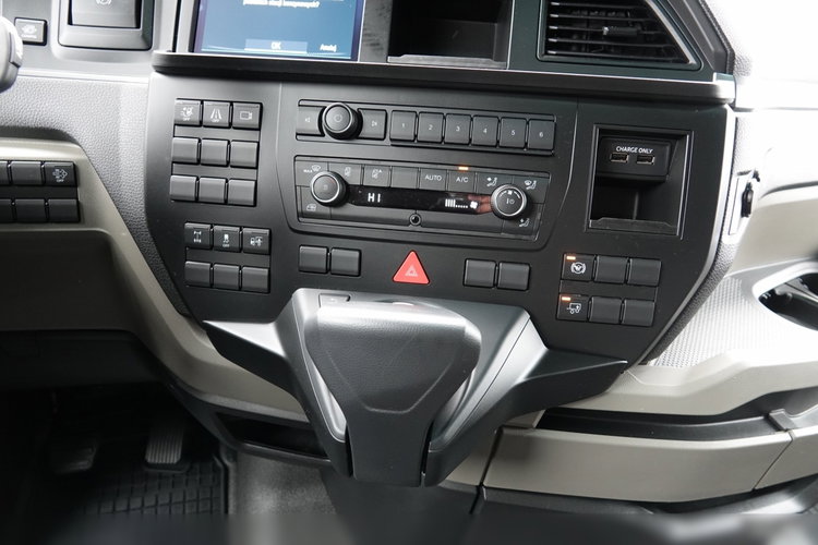 MAN TGX 18.470 / GX / NOWY TACHOGRAF / PO KONTRAKCIE SERWISOWYM zdjęcie 22