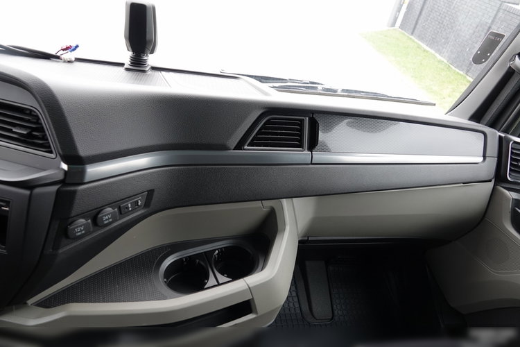 MAN TGX 18.470 / GX / NOWY TACHOGRAF / PO KONTRAKCIE SERWISOWYM zdjęcie 23