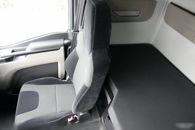 MAN TGX 18.470 / GX / NOWY TACHOGRAF / PO KONTRAKCIE SERWISOWYM zdjęcie 24