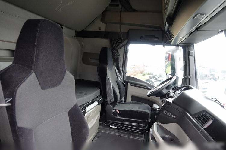 MAN TGX 18.470 / GX / NOWY TACHOGRAF / PO KONTRAKCIE SERWISOWYM zdjęcie 26