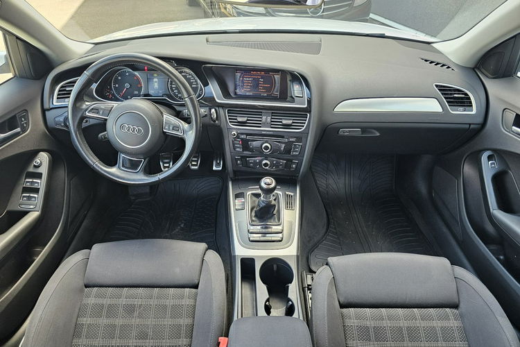 Audi A4 model 2015 , biała perła, bezwypadkowy , serwiowany, led, hak zdjęcie 14