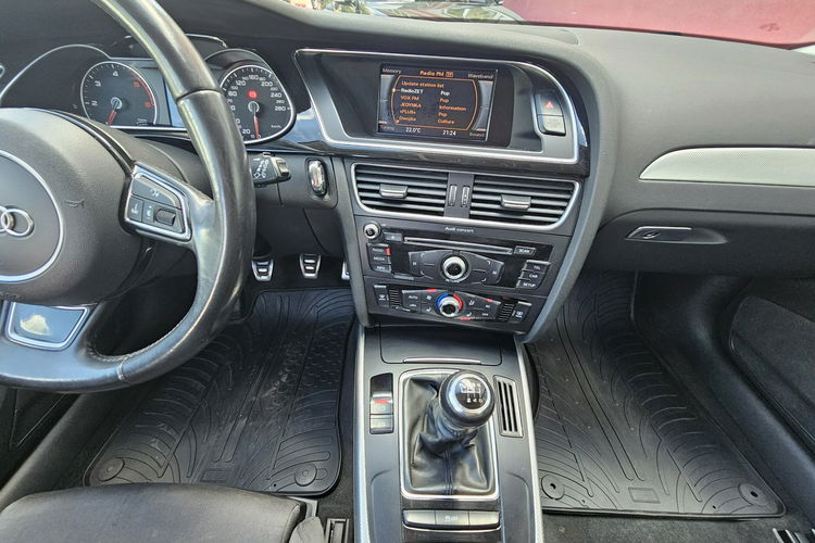 Audi A4 model 2015 , biała perła, bezwypadkowy , serwiowany, led, hak zdjęcie 17