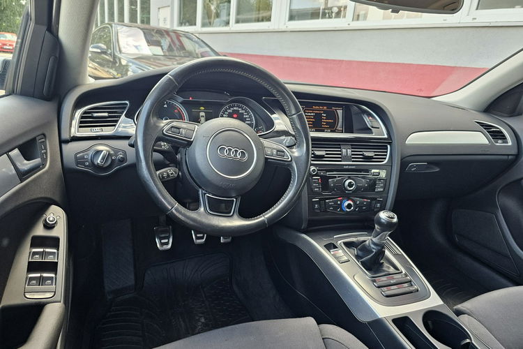 Audi A4 model 2015 , biała perła, bezwypadkowy , serwiowany, led, hak zdjęcie 18