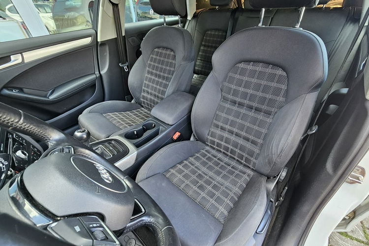 Audi A4 model 2015 , biała perła, bezwypadkowy , serwiowany, led, hak zdjęcie 21