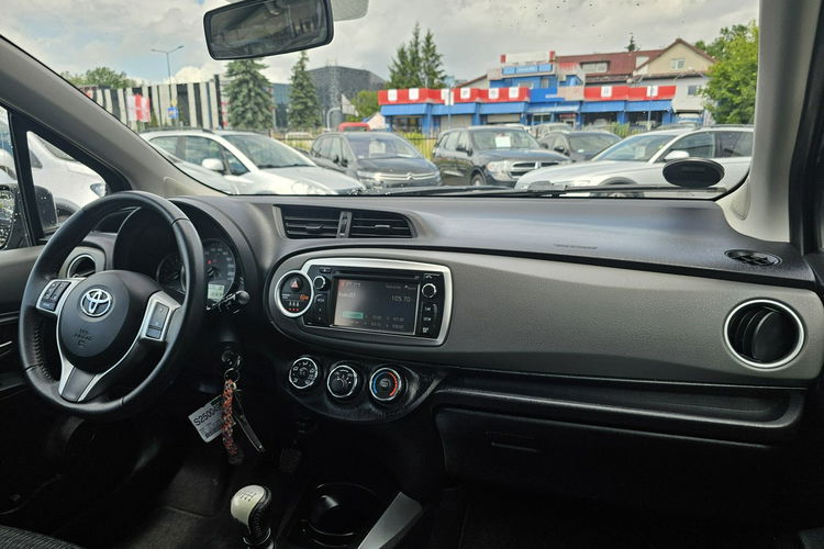 Yaris Kamera cofania, alufelgi, serwisoawany Toyota,  zdjęcie 24
