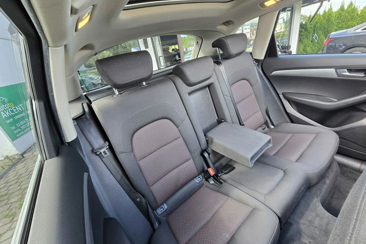 Audi Q5 Niski udokumentowany przebieg, nowy kompletny rozrząd. zdjęcie 21