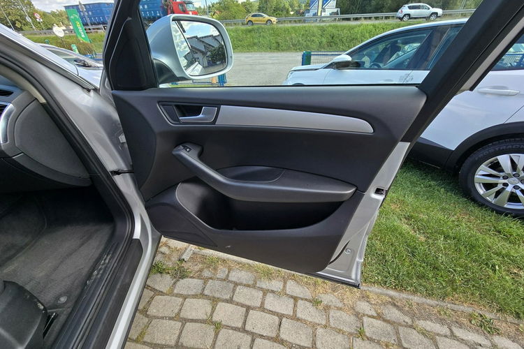 Audi Q5 Niski udokumentowany przebieg, nowy kompletny rozrząd. zdjęcie 22