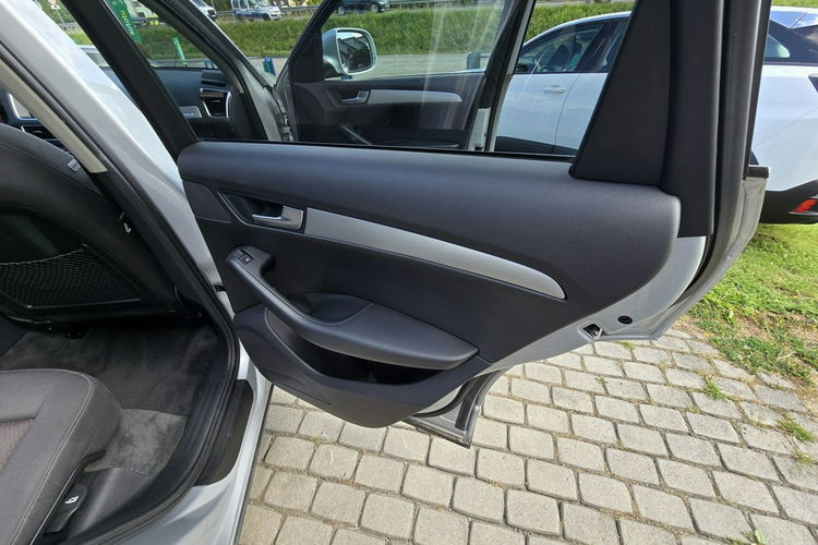 Audi Q5 Niski udokumentowany przebieg, nowy kompletny rozrząd. zdjęcie 23