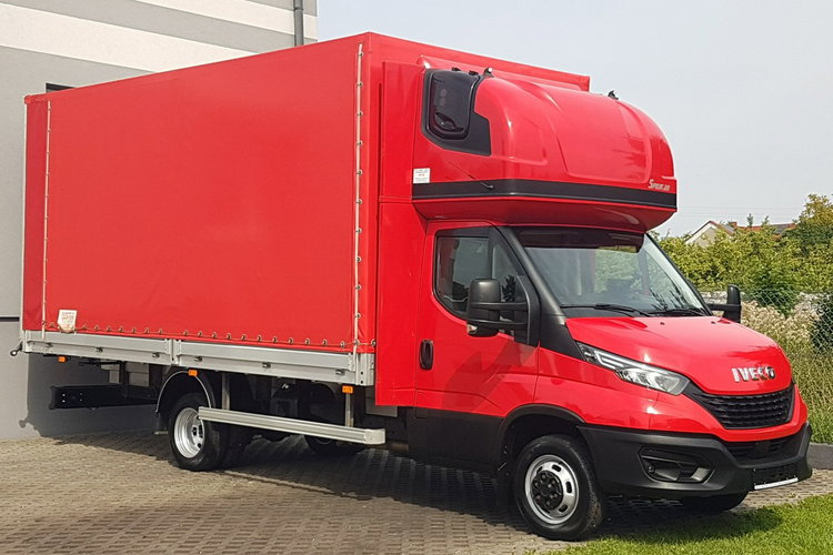 Iveco Daily 50C18 V DAILY 12EP PLANDEKA FIRANKA 5.11x2.45x2.35 SPANIE DMC 3500KG SKRZYNIA zdjęcie 1