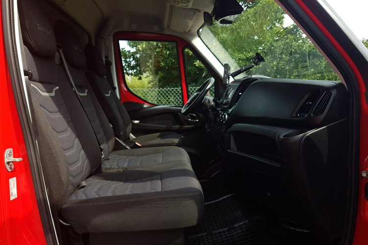 Iveco Daily 50C18 V DAILY 12EP PLANDEKA FIRANKA 5.11x2.45x2.35 SPANIE DMC 3500KG SKRZYNIA zdjęcie 15