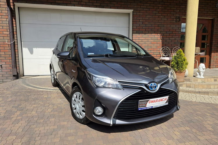 Toyota Yaris Hybrid 100 KM , Premium , Kamera, Salon PL, I WŁ, Serwis ASO, zdjęcie 40