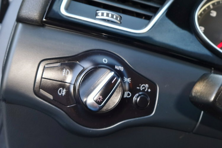 Audi A4 Navi Serwis Alu S-Line zdjęcie 21