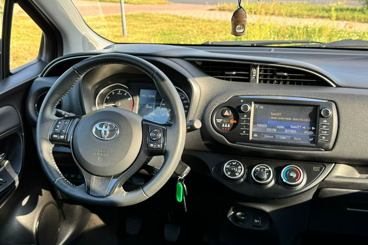 Toyota Yaris Ostatni LIFT BDB stan Niski Przebieg zdjęcie 19