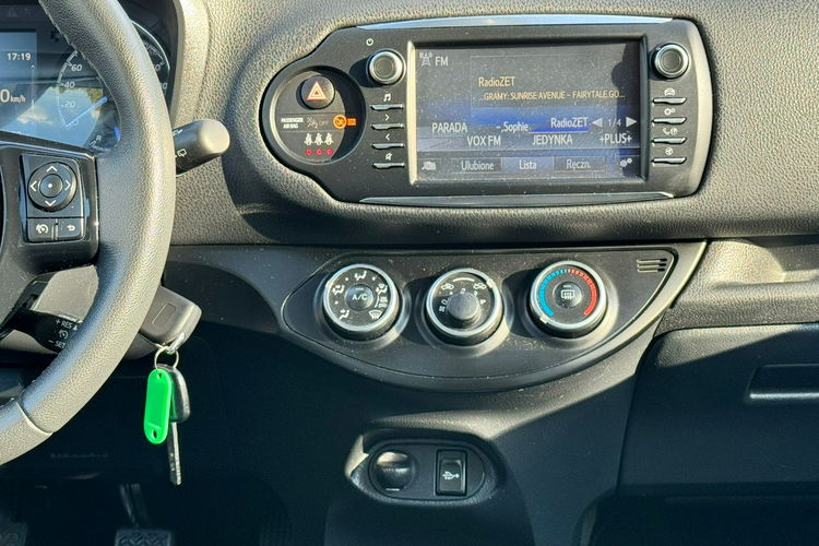 Toyota Yaris Ostatni LIFT BDB stan Niski Przebieg zdjęcie 21