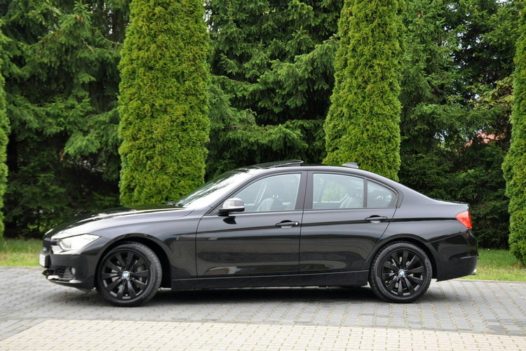 BMW 335 3.0d(313KM) xDrive Led Xenon Navi Head Up Skóry Szyber 2xPdc Alu17"ASO zdjęcie 11