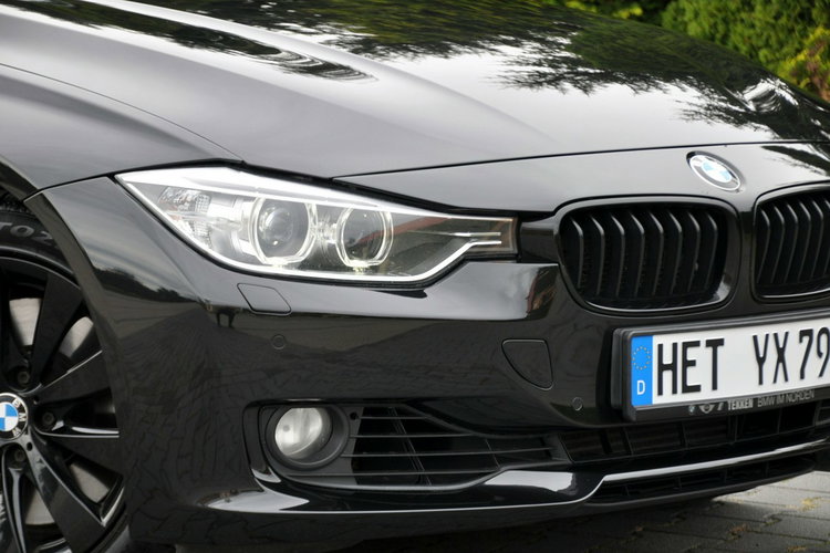 BMW 335 3.0d(313KM) xDrive Led Xenon Navi Head Up Skóry Szyber 2xPdc Alu17"ASO zdjęcie 12