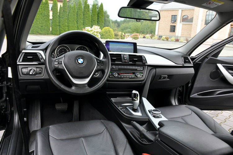 BMW 335 3.0d(313KM) xDrive Led Xenon Navi Head Up Skóry Szyber 2xPdc Alu17"ASO zdjęcie 28
