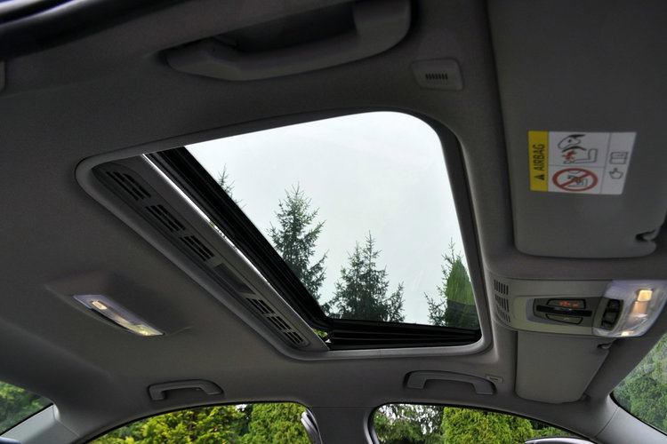 BMW 335 3.0d(313KM) xDrive Led Xenon Navi Head Up Skóry Szyber 2xPdc Alu17"ASO zdjęcie 37