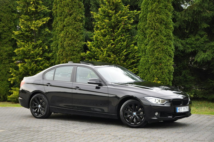 BMW 335 3.0d(313KM) xDrive Led Xenon Navi Head Up Skóry Szyber 2xPdc Alu17"ASO zdjęcie 4