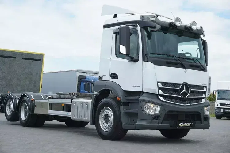 Mercedes / ANTOS / 2535 / ACC / E 6 / BDF + WINDA / 7.15 , 7.45, 7.82 M / OŚ SKRĘTNA zdjęcie 22