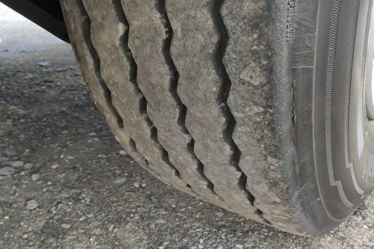 Wielton HARDOX STALOWA DO ZŁOMU 50m Oś Podnoszona Złomówka Super Stan zdjęcie 36