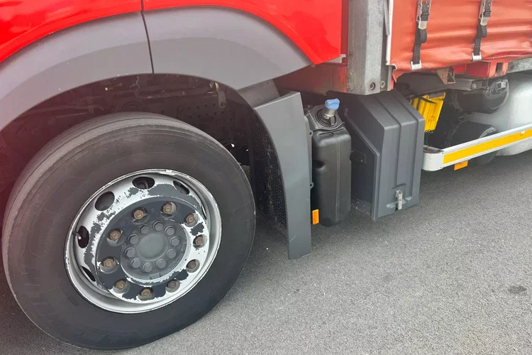 Mercedes 2545 BIGSPACE zdjęcie 16